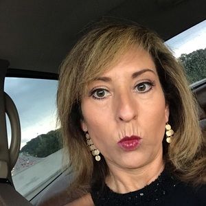 Meet your Posher, Tracy